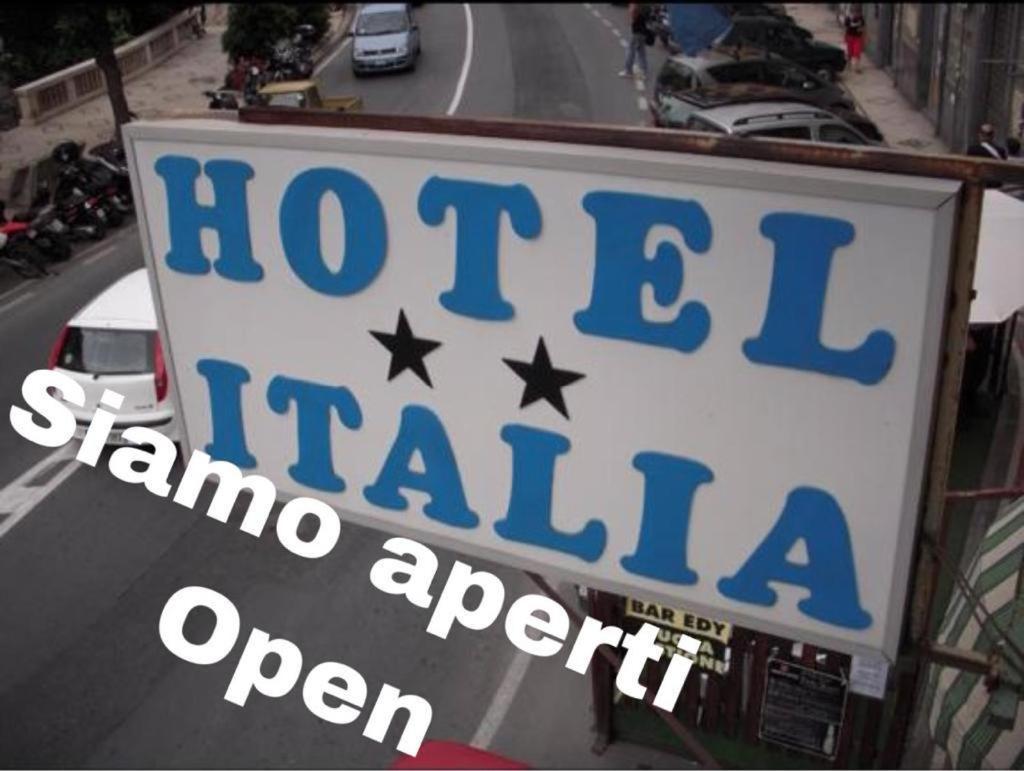 Hotel Italia Империа Екстериор снимка